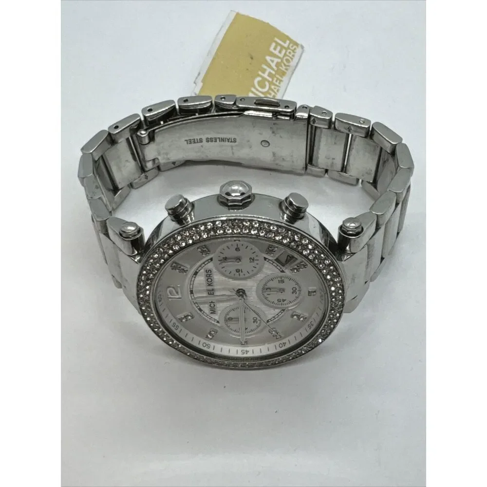 Michael Kors MK5353 Women Silver Stainless Steel Analog Dial Wrist Watch JNA379